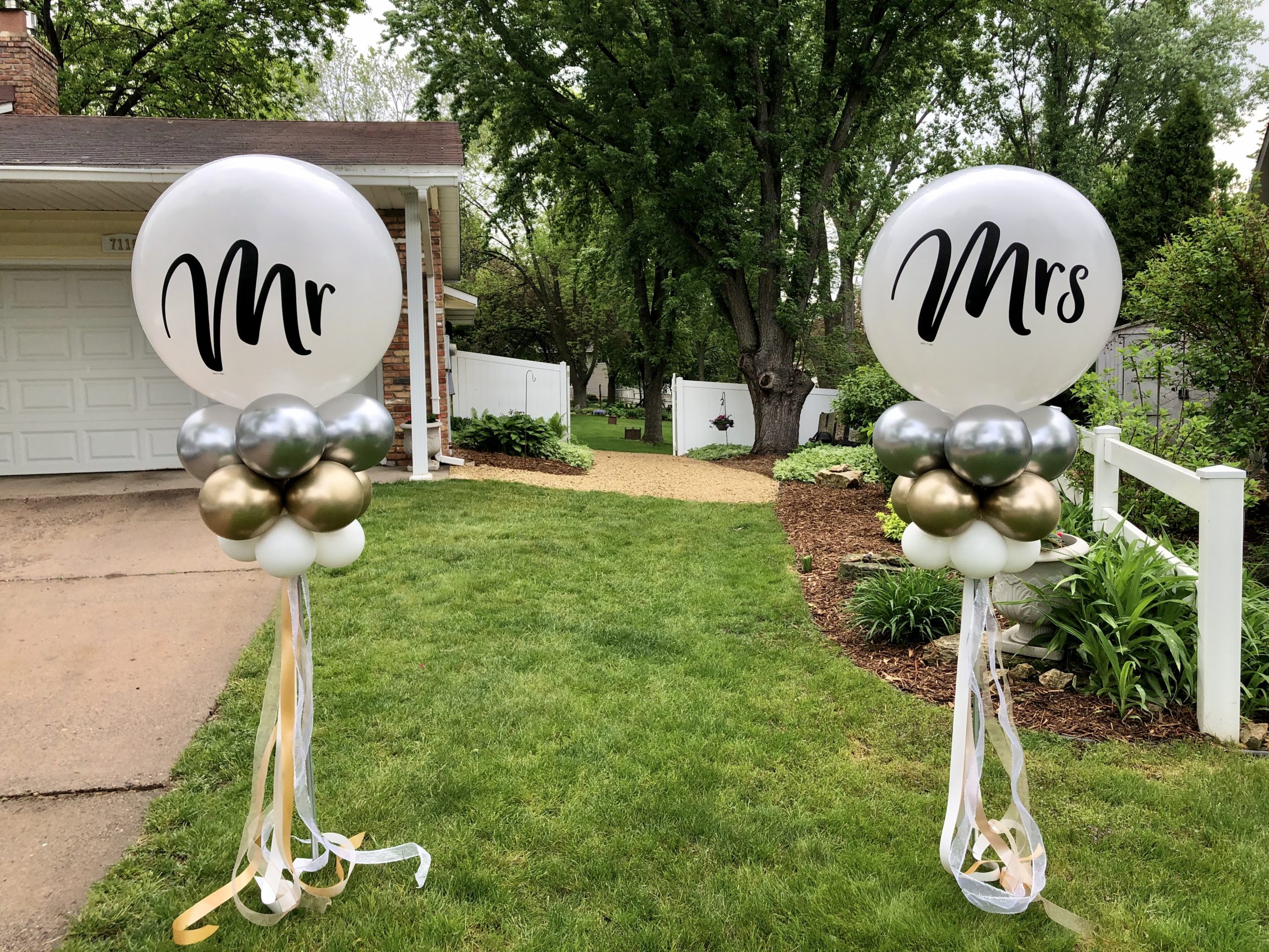 Mr. and Mrs. Wedding Topiary